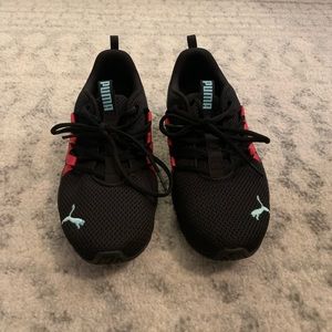 Women’s Puma Sneakers